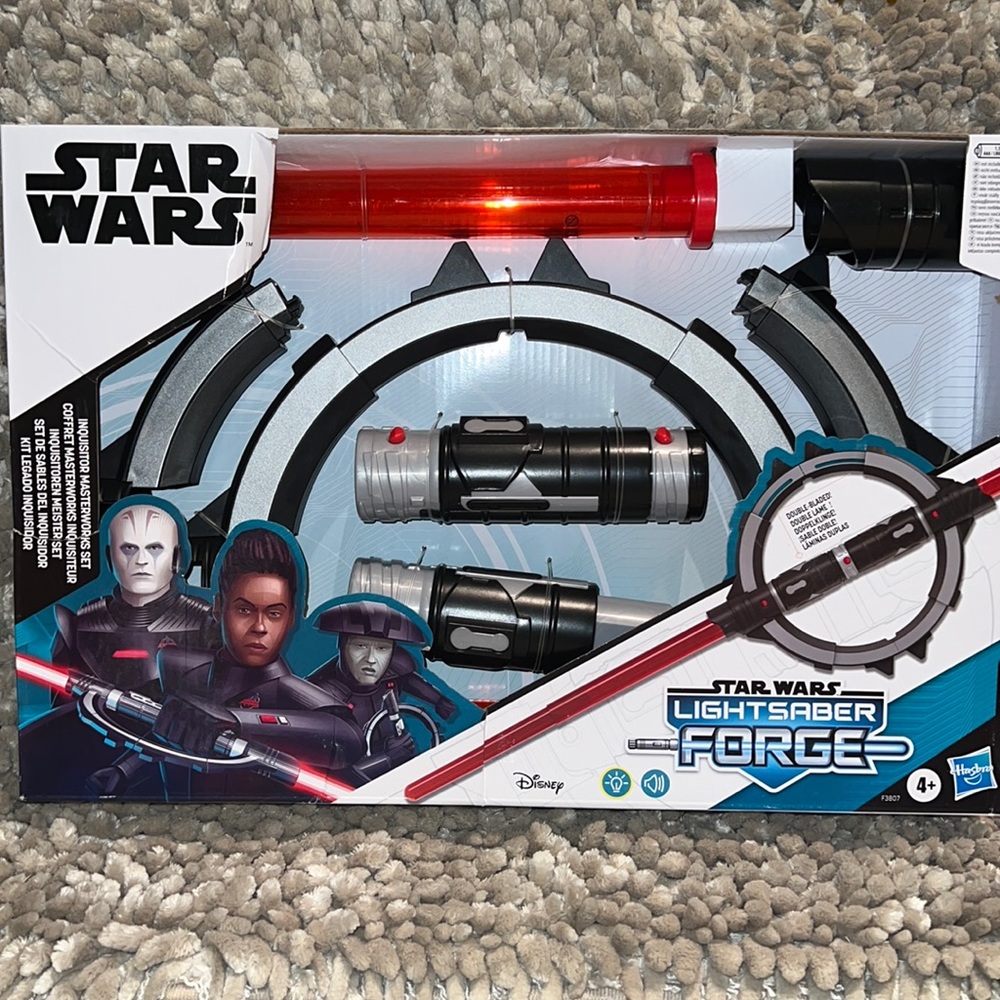 Star Wars Lightsaber Forge Inquisitor